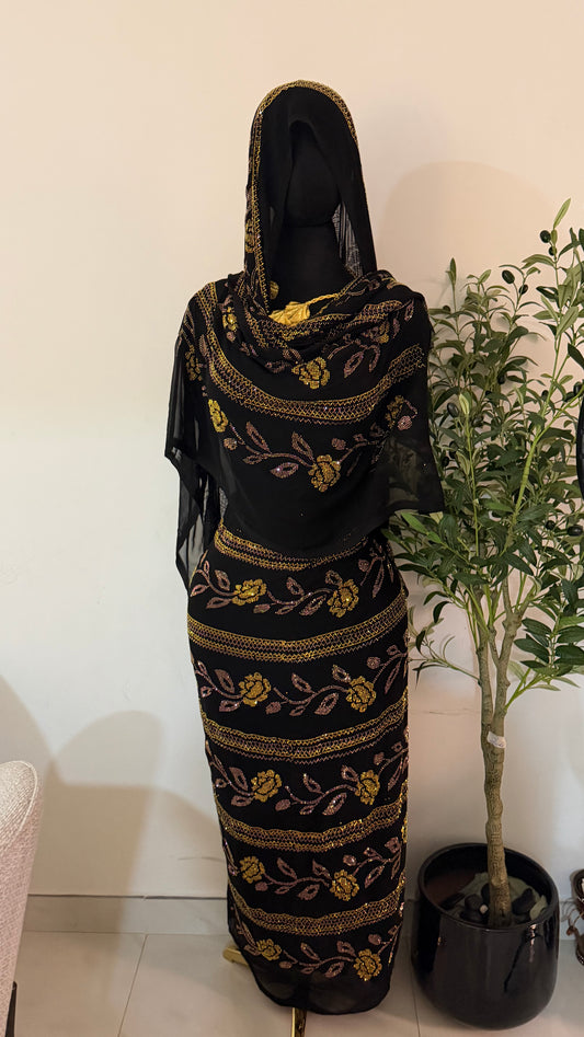 اسود الق توب